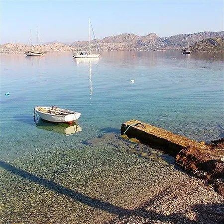 فندق Mavi Akvaryum Pension 3*