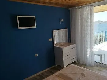 Mavi Akvaryum Pension 3*