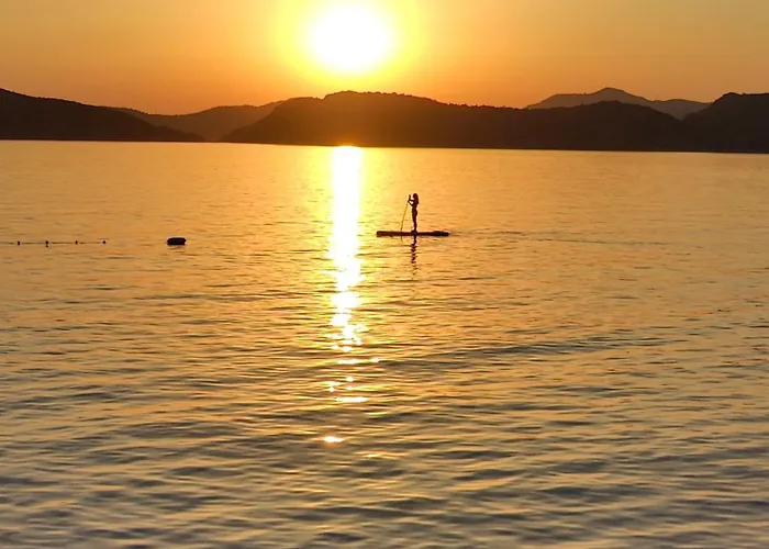 Mavi Akvaryum 3* سوغوت