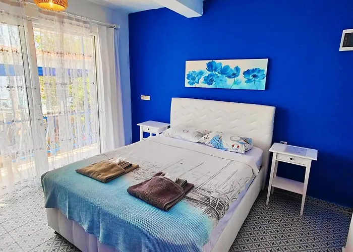 بيت ضيافة Mavi Akvaryum سوغوت