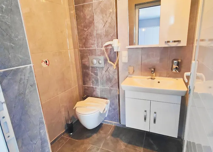 بيت ضيافة Mavi Akvaryum سوغوت