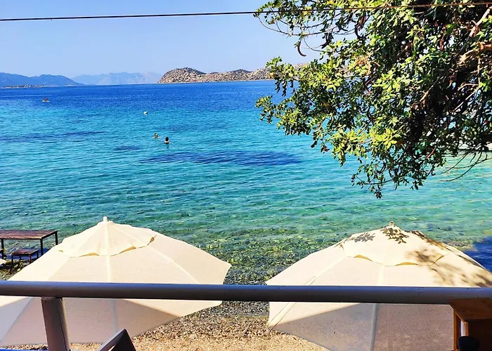 بيت ضيافة Mavi Akvaryum سوغوت