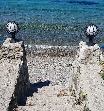 Mavi Akvaryum Pension Sogut (Aegean)