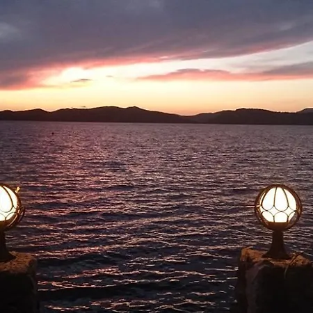 Mavi Akvaryum Pension ホテル 3*