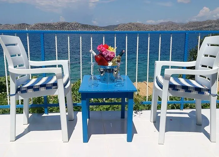 Mavi Akvaryum Pension 3*