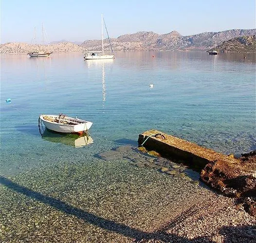 Casa de hóspedes Mavi Akvaryum Pension 3*