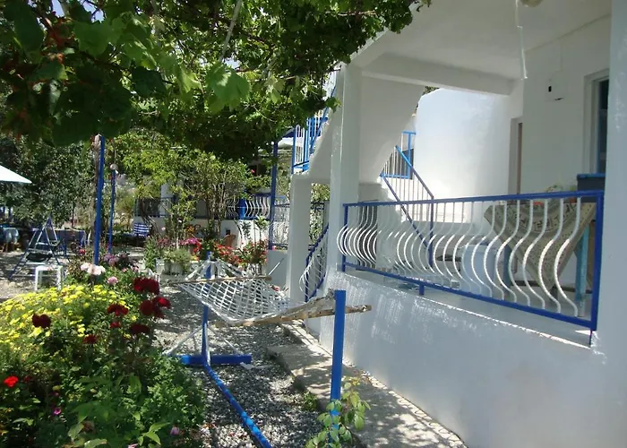 Mavi Akvaryum Pension Sogut (Aegean)